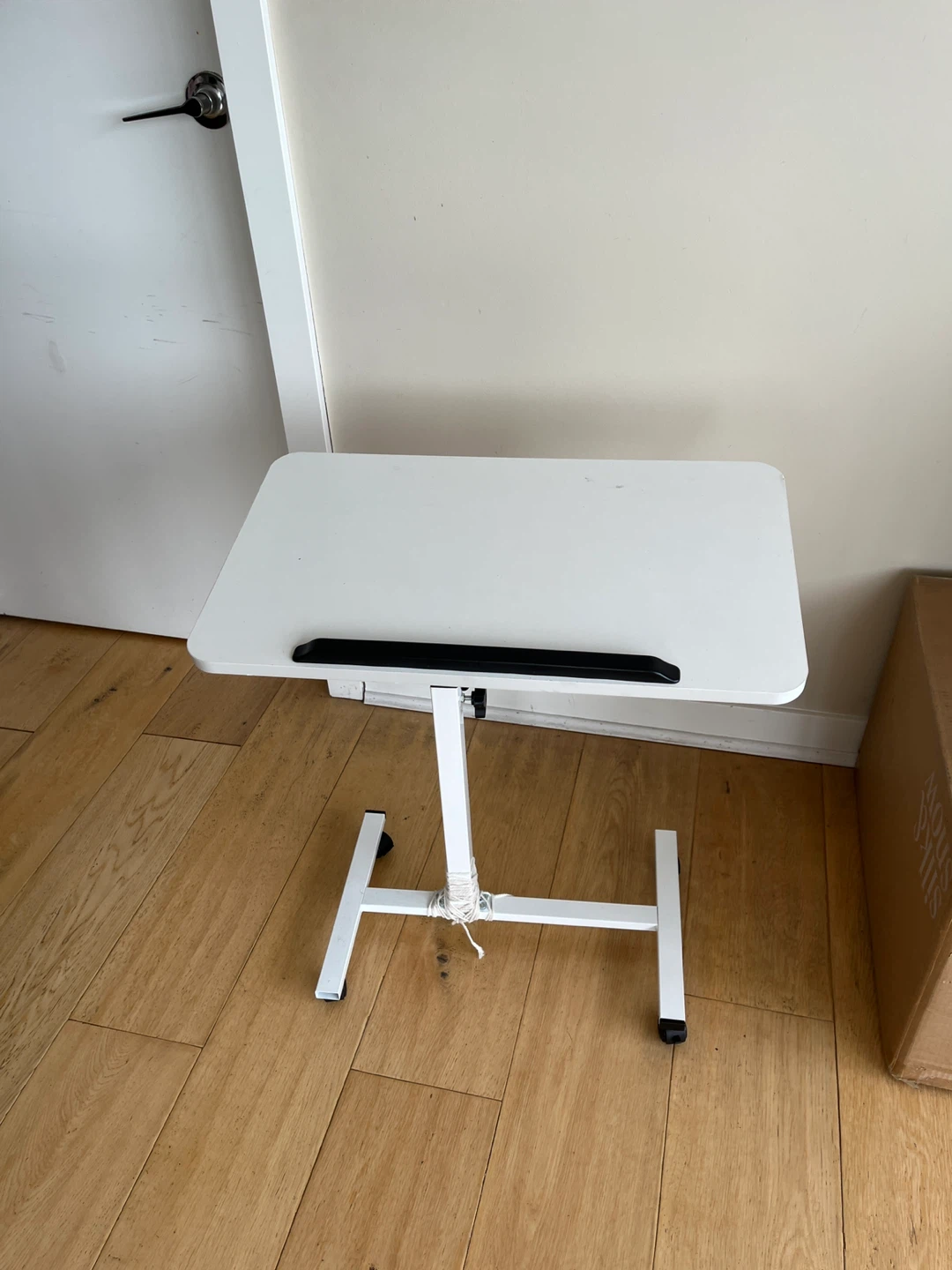 White Rolling Height Adjustable Laptop Table - photo 3