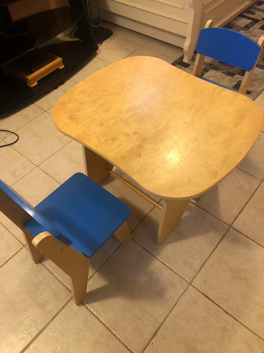 Kids Wooden Table and Chairs Set - photo 2