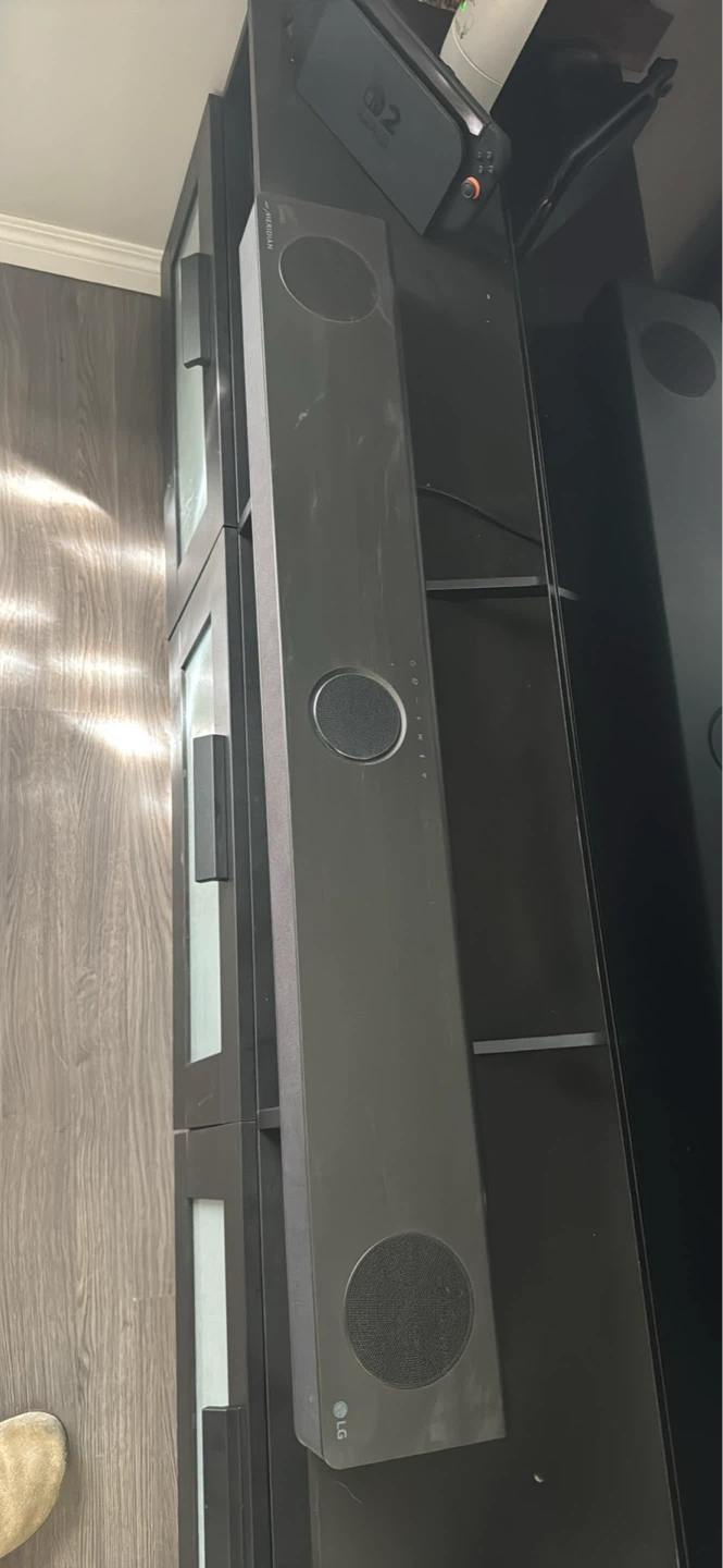 LG Wireless Active Subwoofer - photo 3