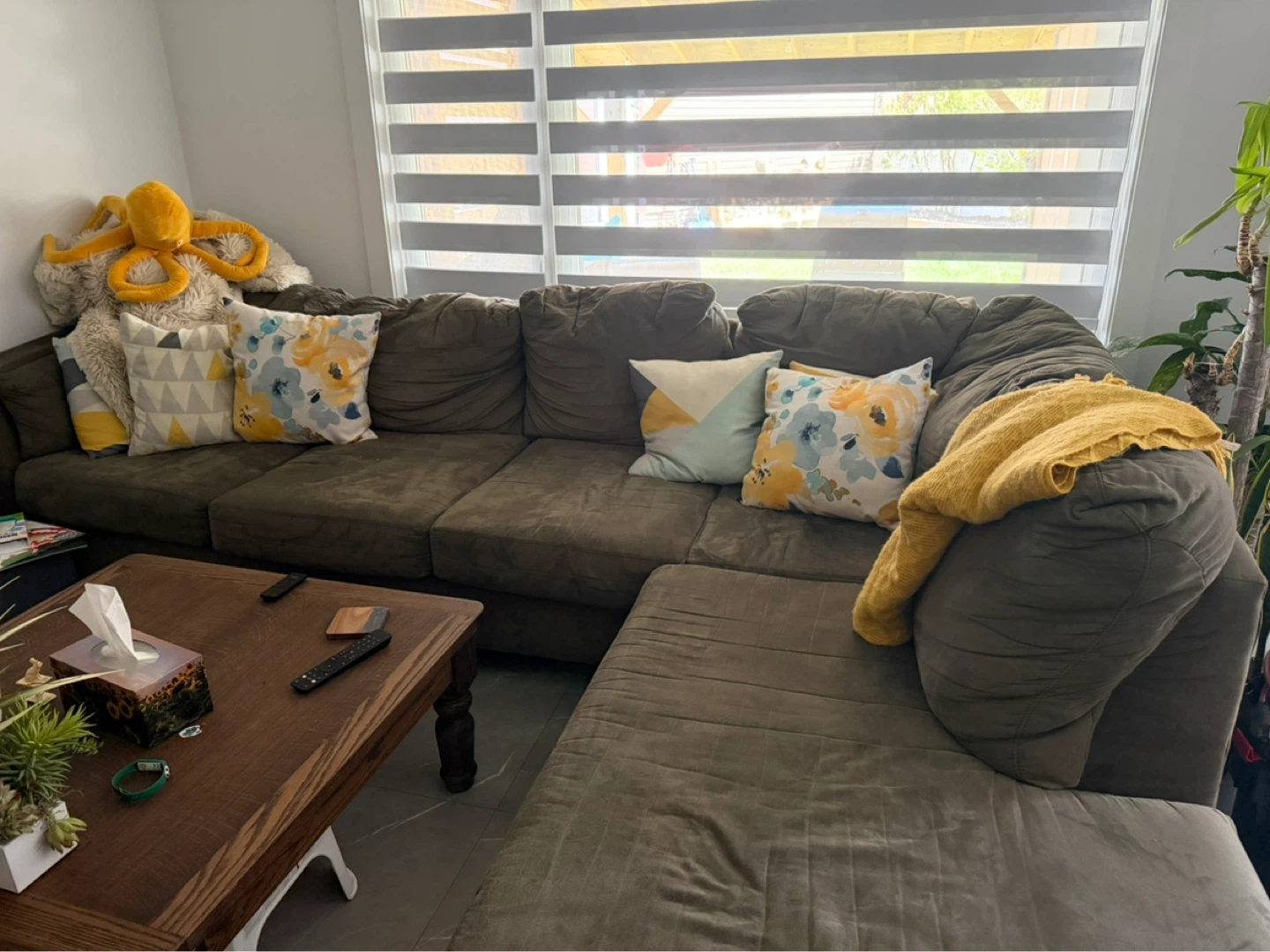 Sectional couch