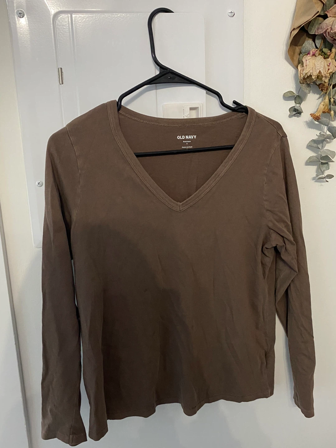 Old Navy Brown Long Sleeve V-Neck T-Shirt - Size S