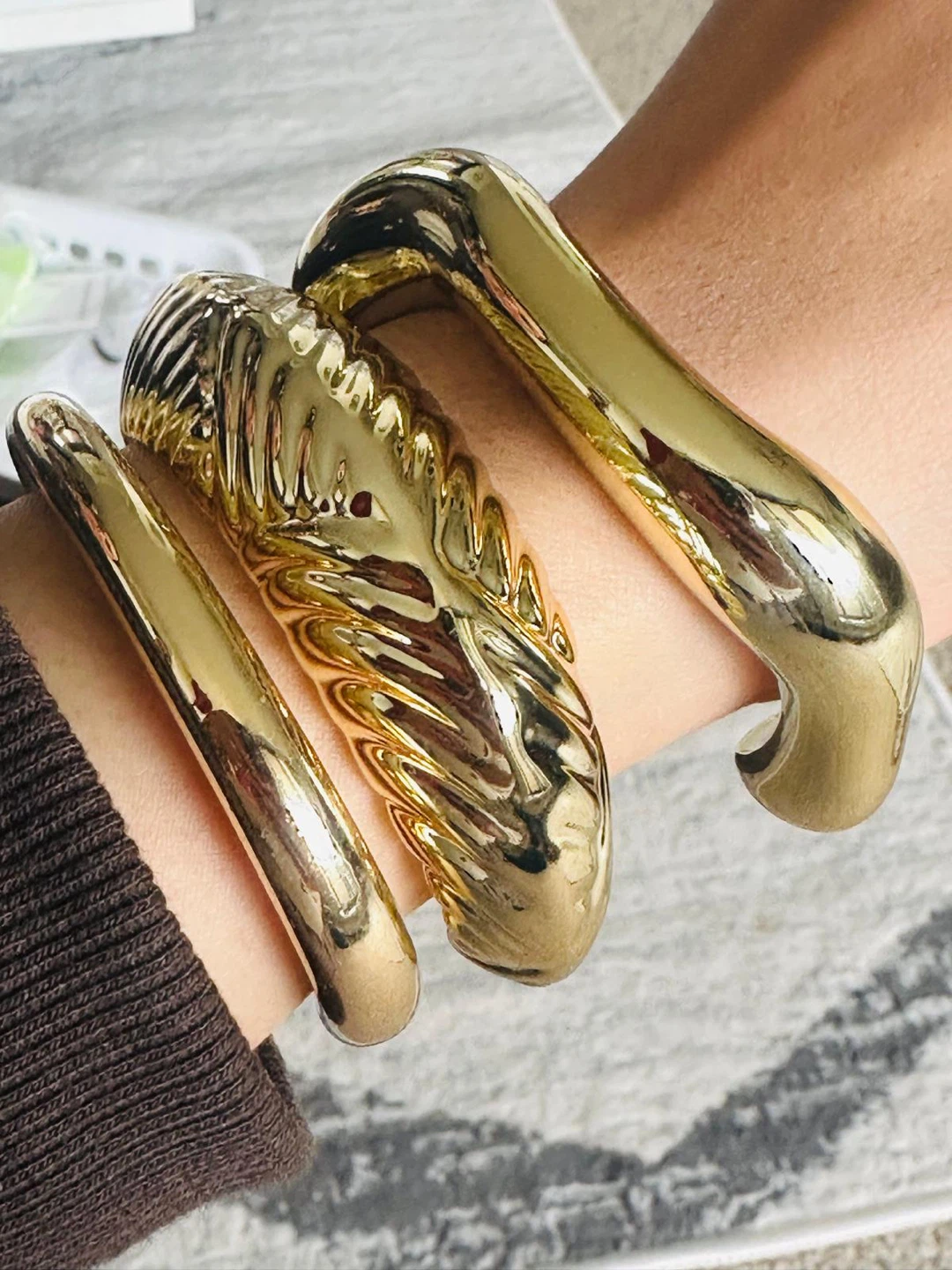 Gold plated Tone Chunky Bangle Set - photo 2
