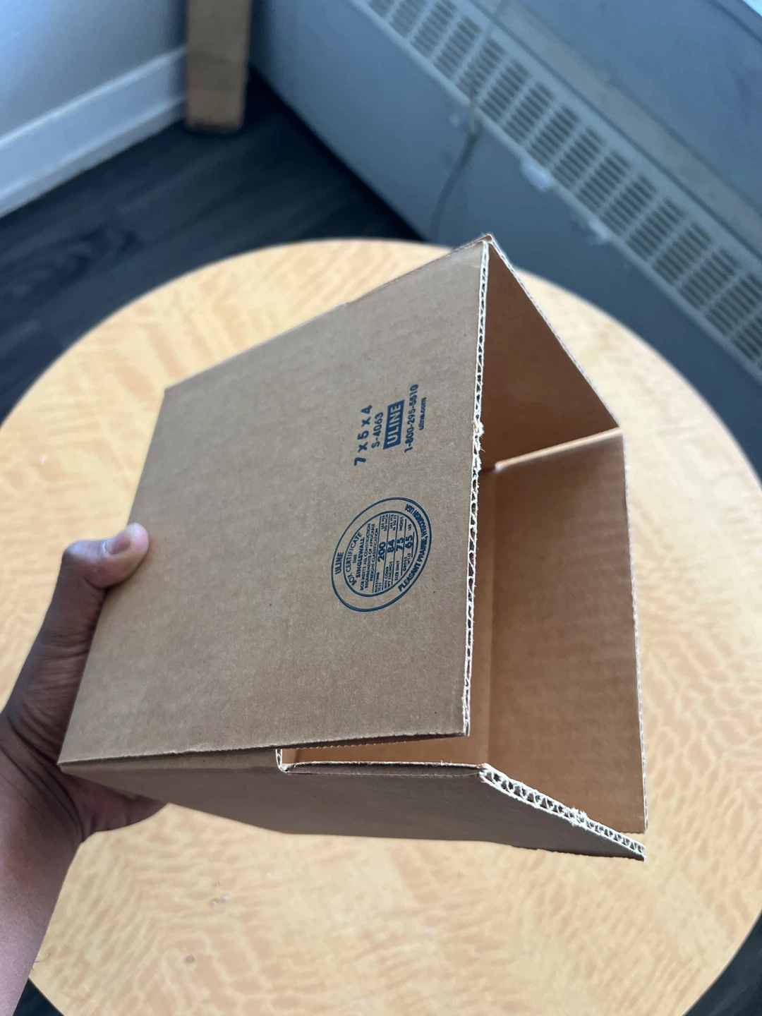 Uline 7x5x4 Cardboard Box