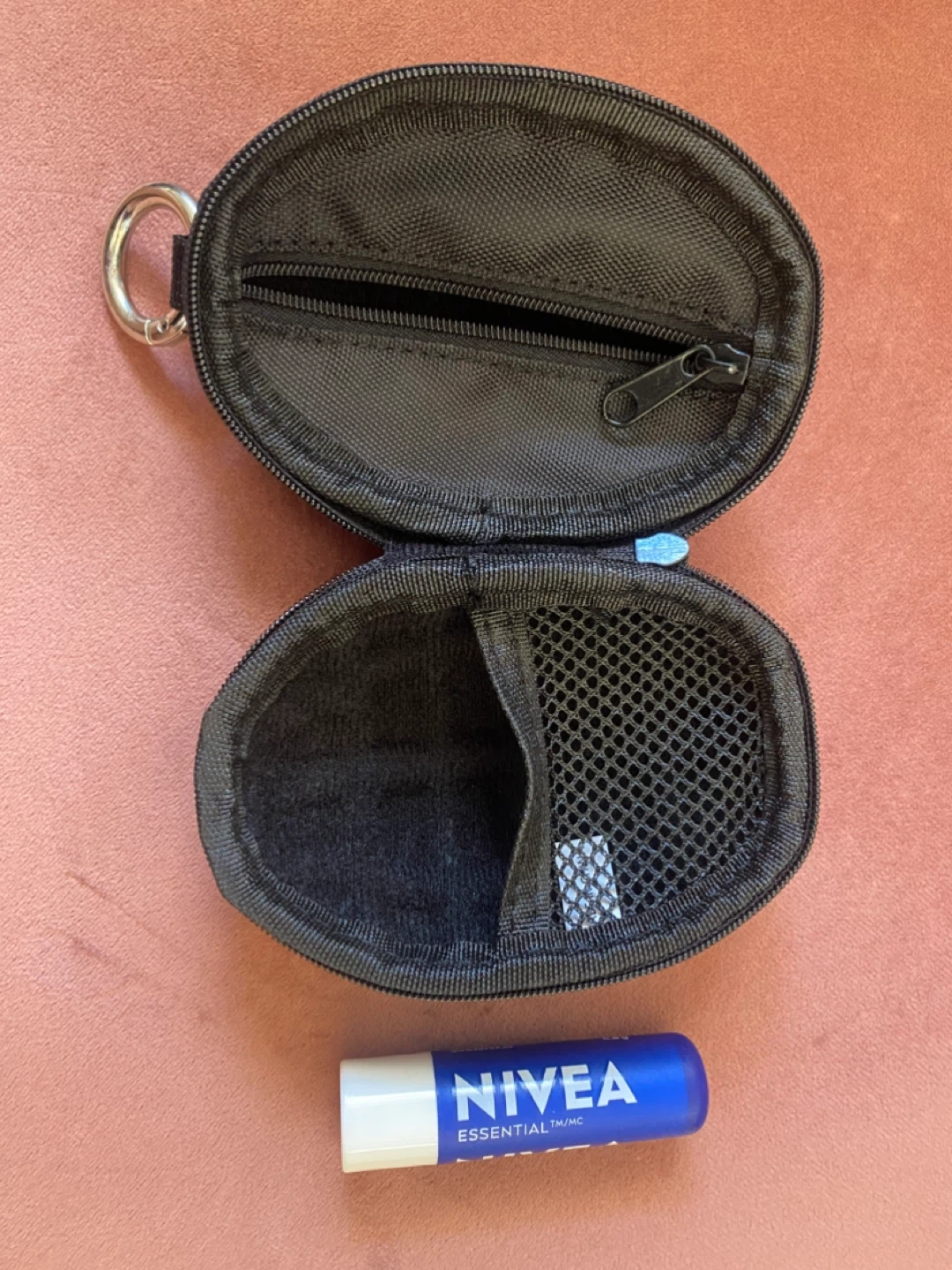 Grenade keychain pouch - photo 4