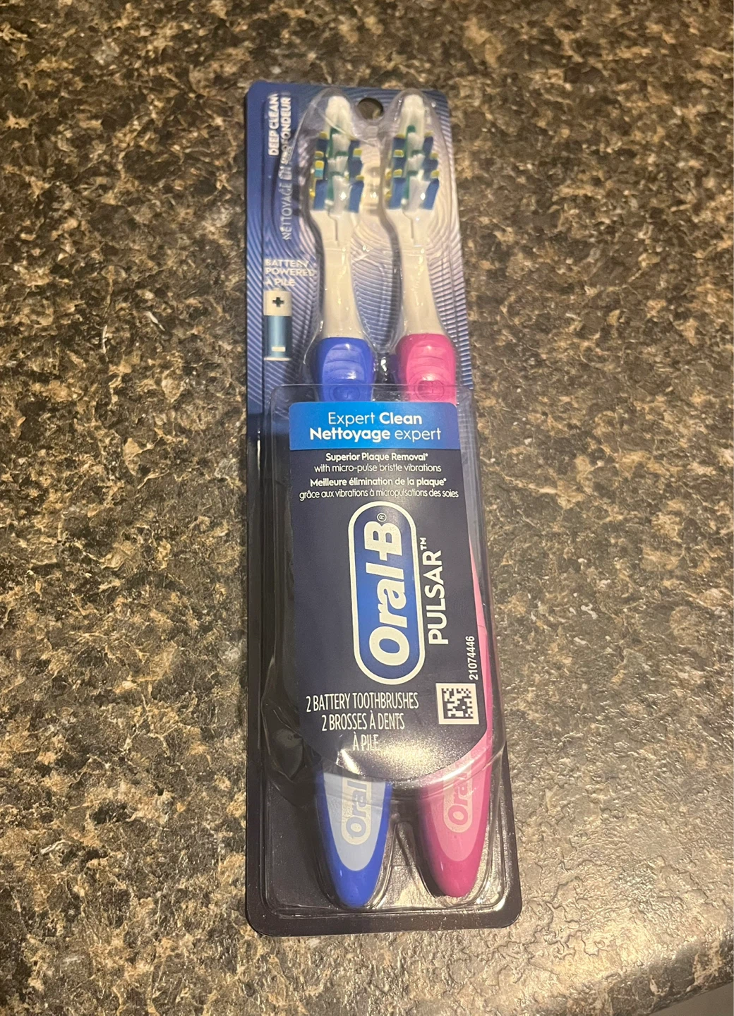 New Oral-B Pulsar Vibrating Toothbrush- 2 pack