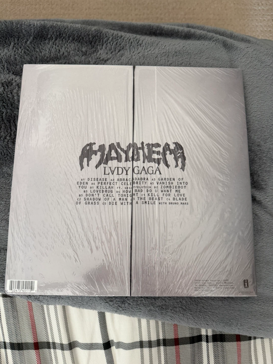 Lady Gaga "Mayhem”  Yellow Vinyl Record - photo 2