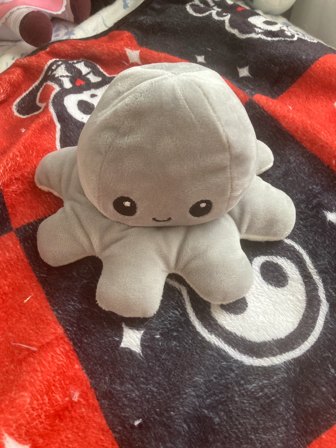Reversible Octopus Plush Toy - White/Grey