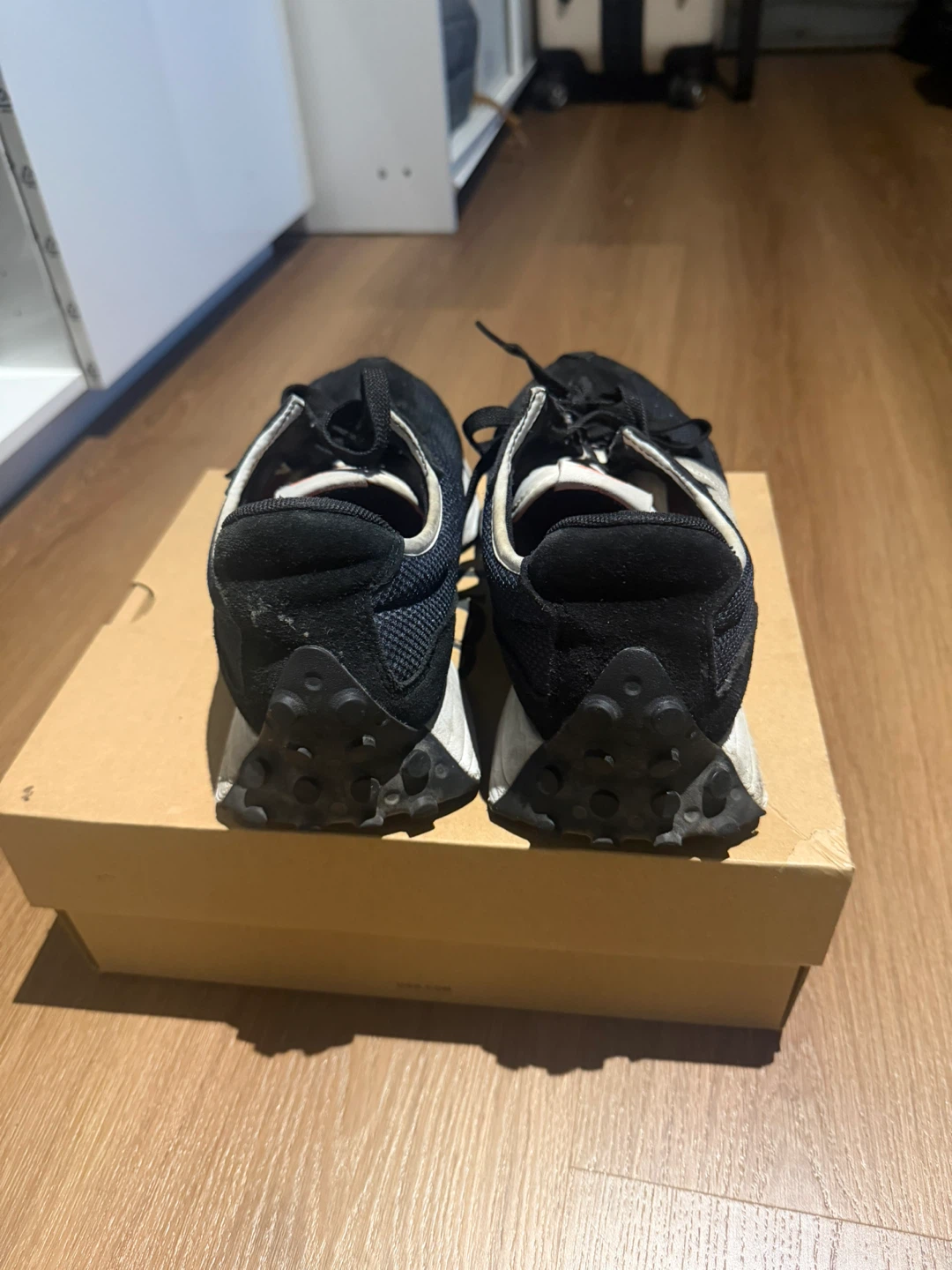 New Balance 327 Sneakers - Black/White - photo 3
