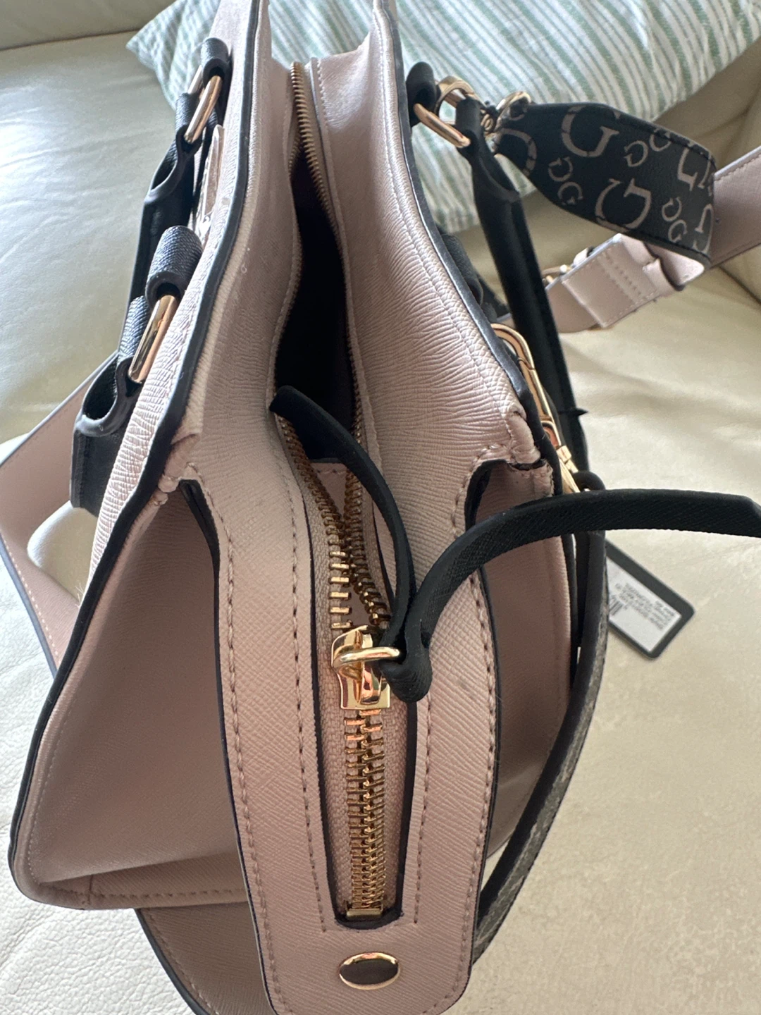 Guess Los Angeles Satchel Handbag - photo 3