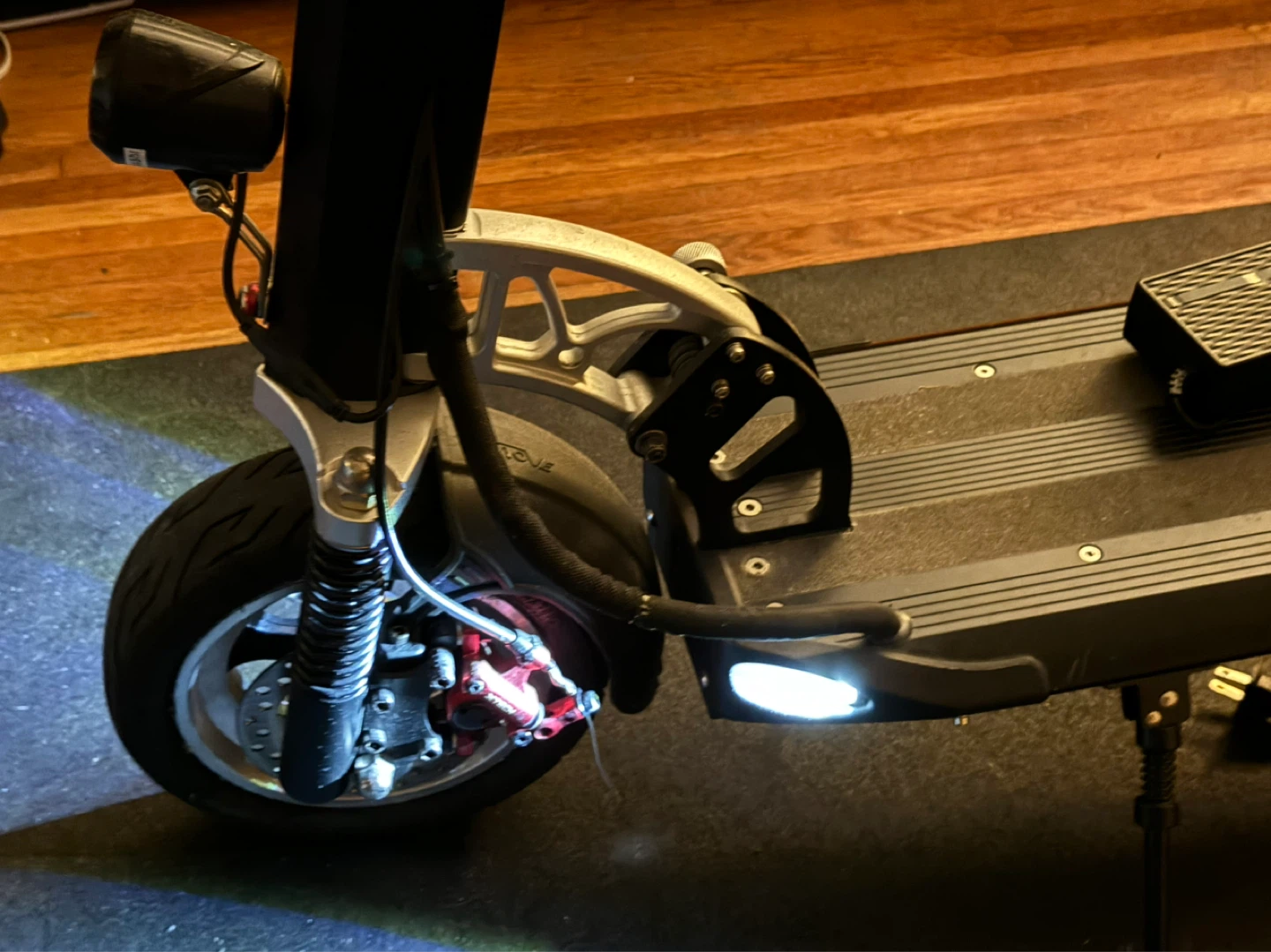 EMOVE Cruiser Electric Scooter - selling parts only - photo 3