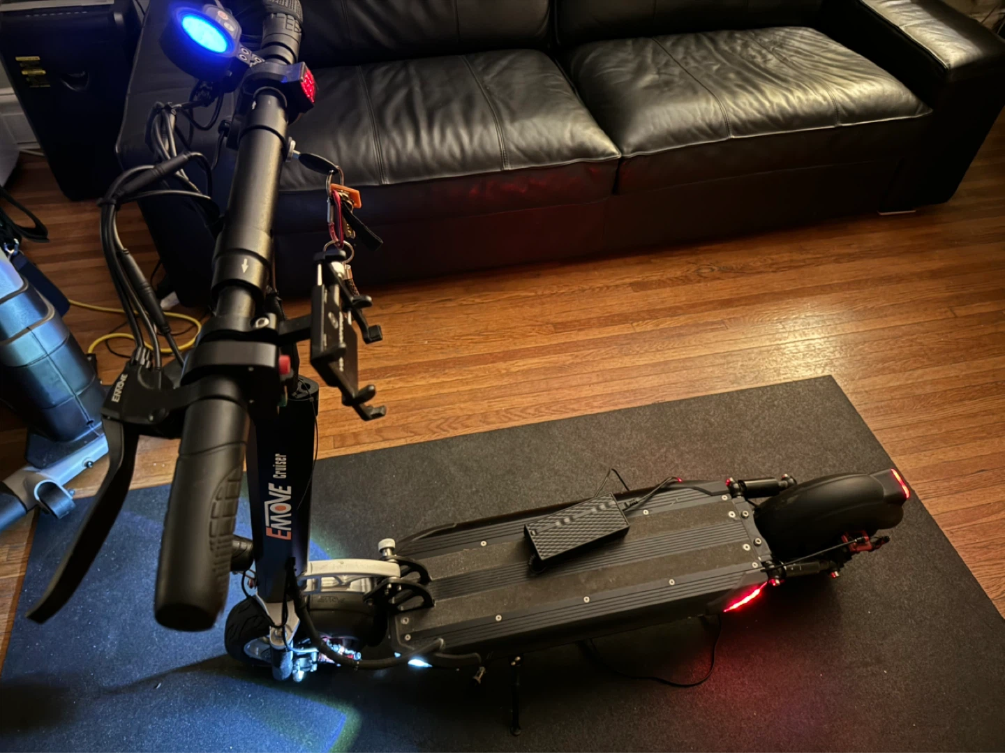EMOVE Cruiser Electric Scooter - selling parts only
