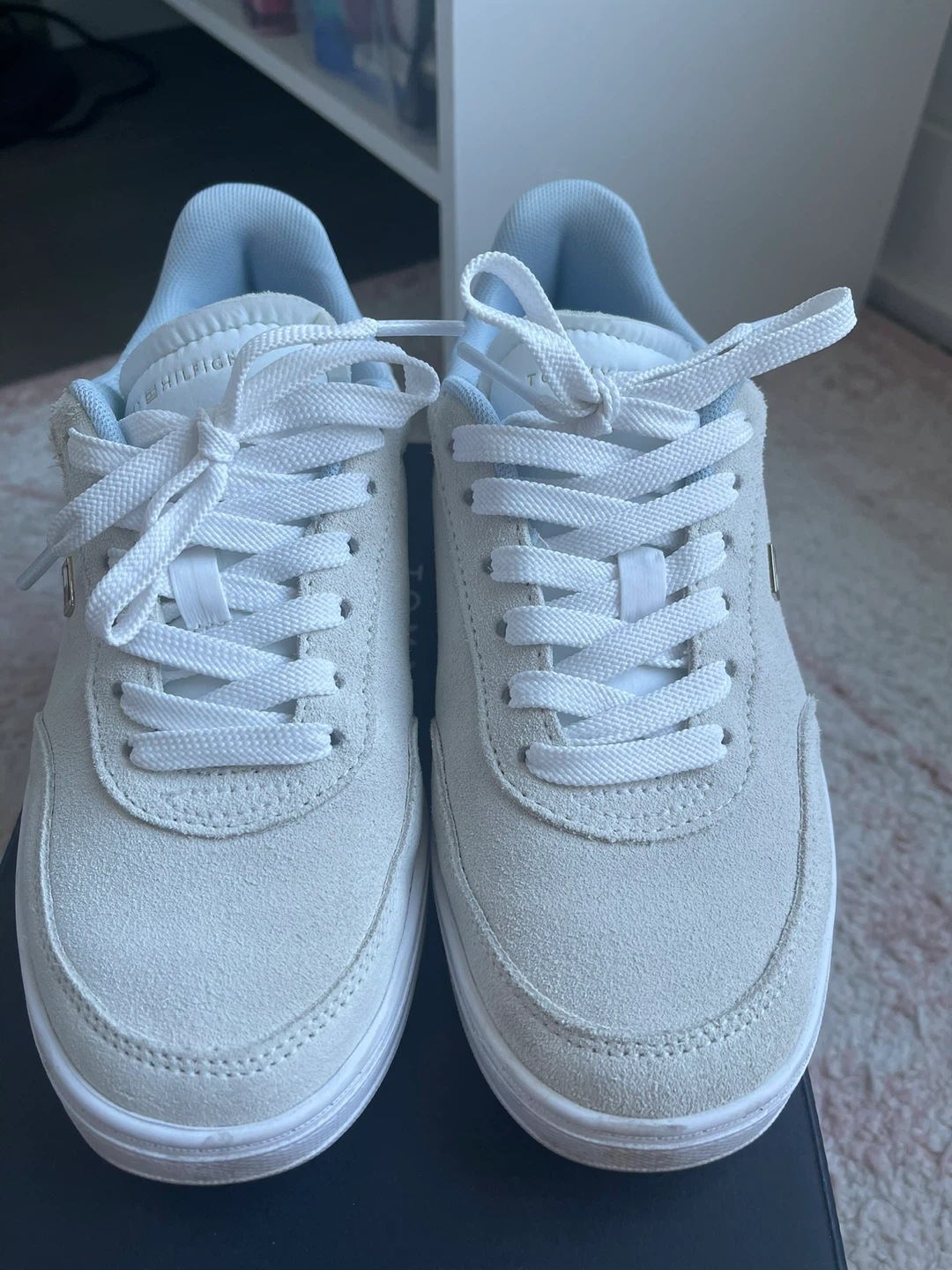 Tommy Hilfiger "FW Jackie" Sneakers - Size 37 (EU) / 6.5 (US) - photo 3