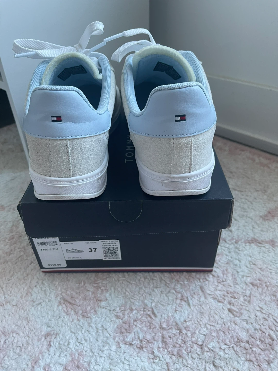 Tommy Hilfiger "FW Jackie" Sneakers - Size 37 (EU) / 6.5 (US) - photo 4