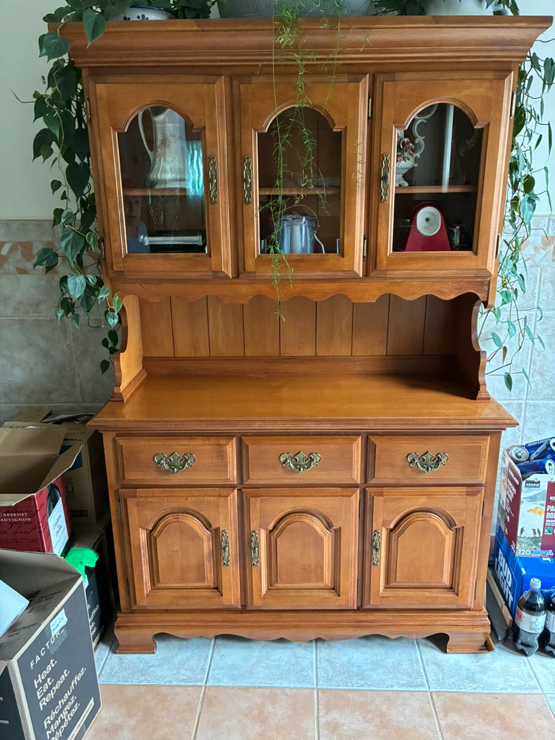 Wooden China Cabinet / Hutch