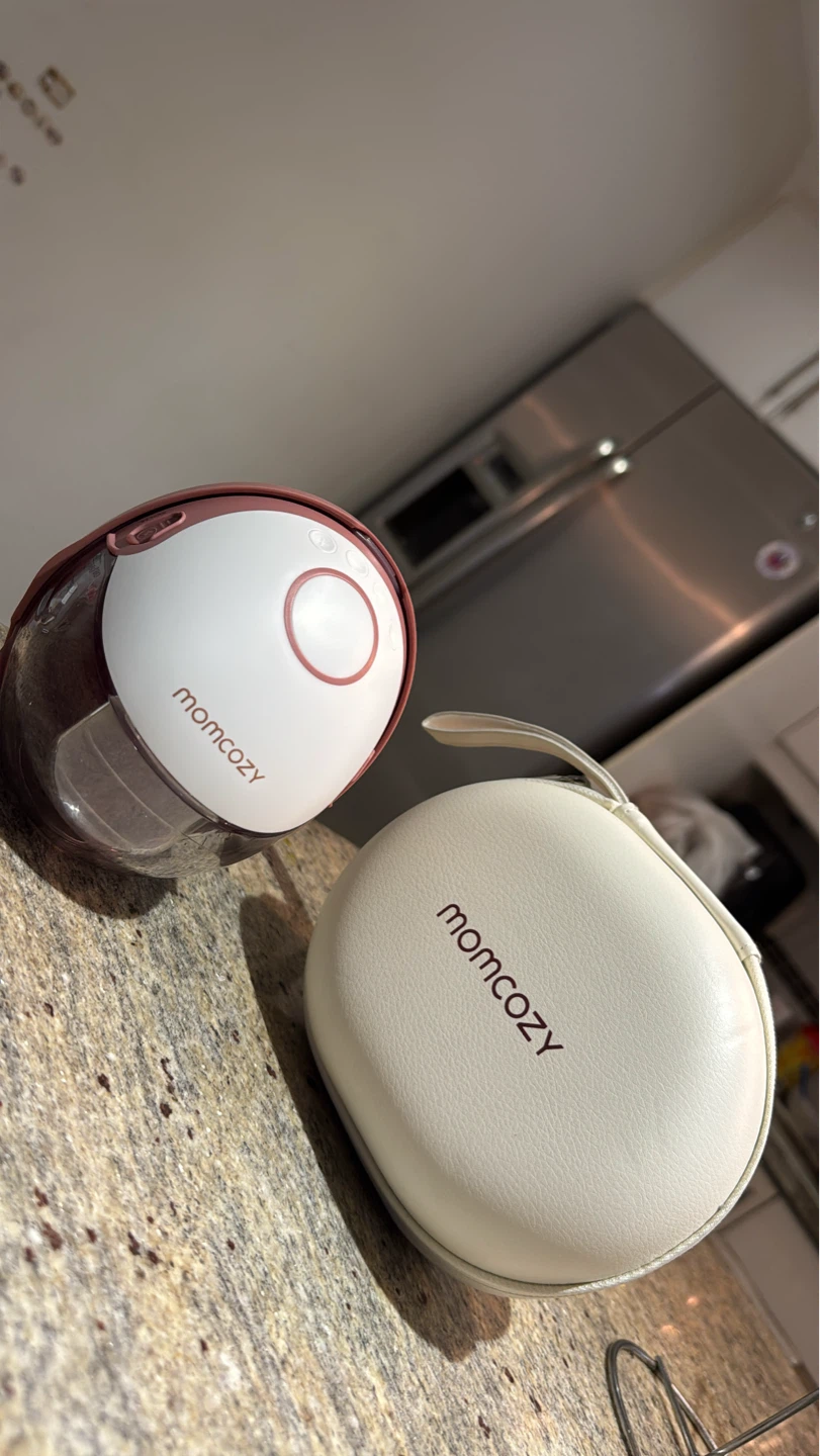 Momcozy Wearable Breast Pump with Charging Case