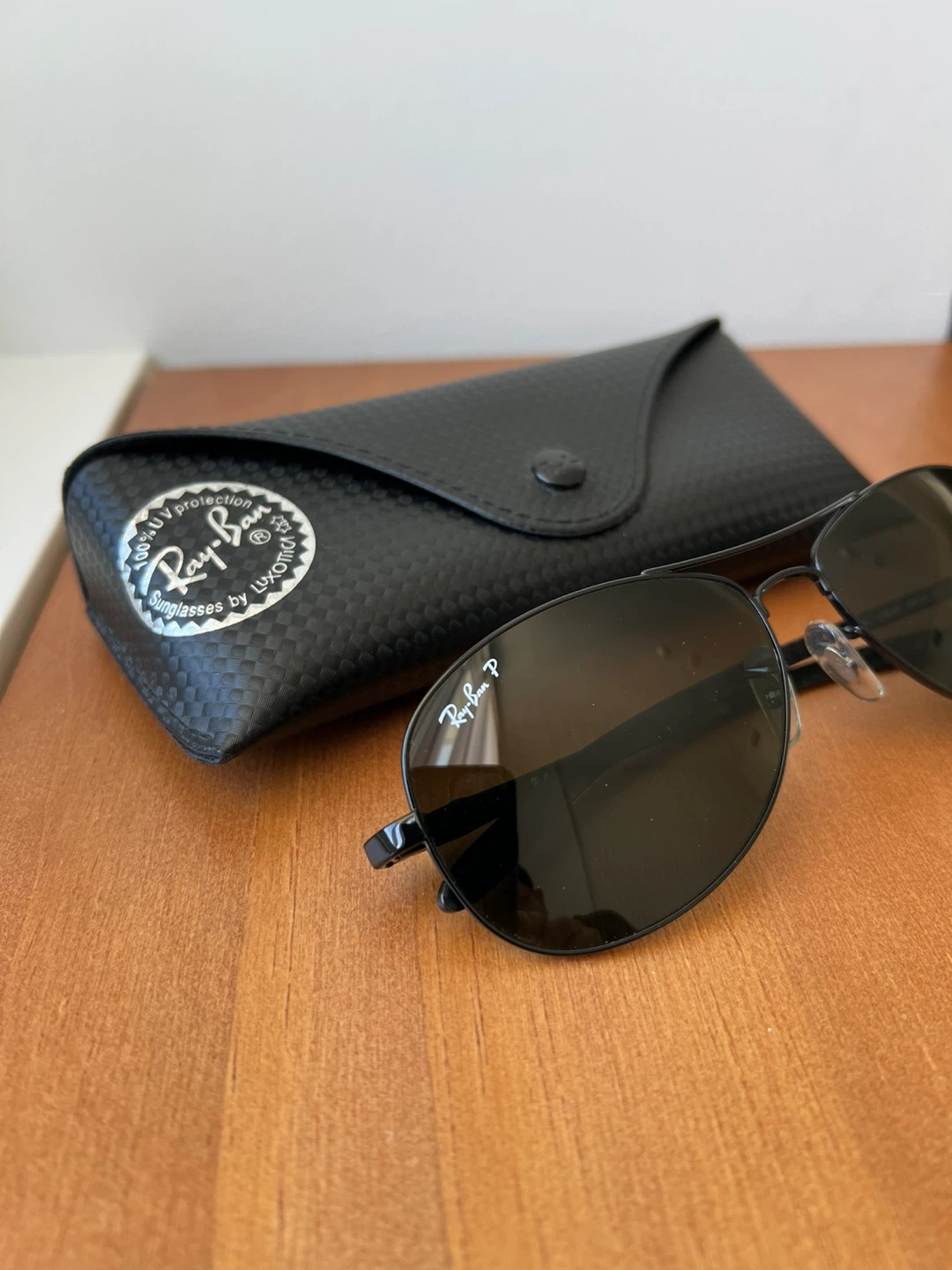 Rare Ray-Ban RB8301 002 59-14 Polarized Sunglasses Carbon Fibre