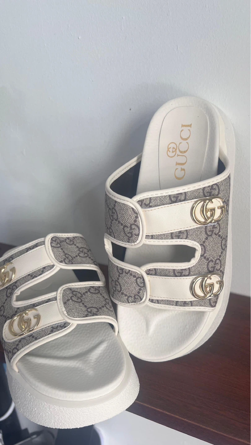Gucci Platform Slides - photo 4