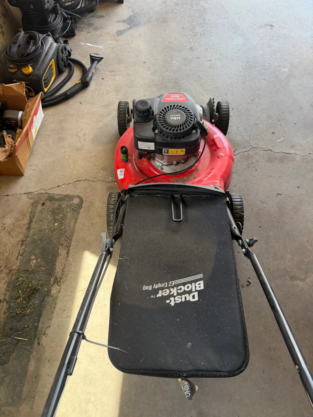 Craftsman 140cc Gas Mower with Dust-Blocker Bag - photo 3