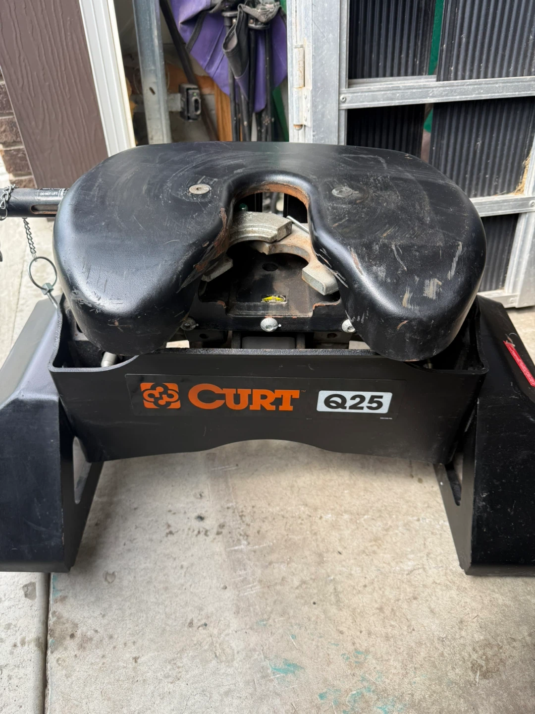 CURT Q25 5th Wheel Hitch