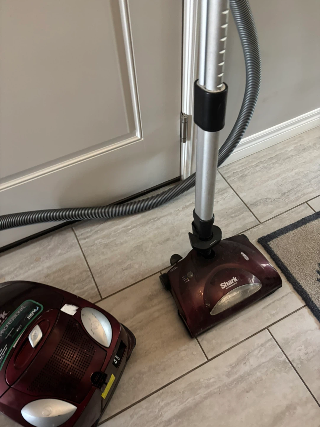 Shark Professional Canister Vacuum Cleaner - photo 2