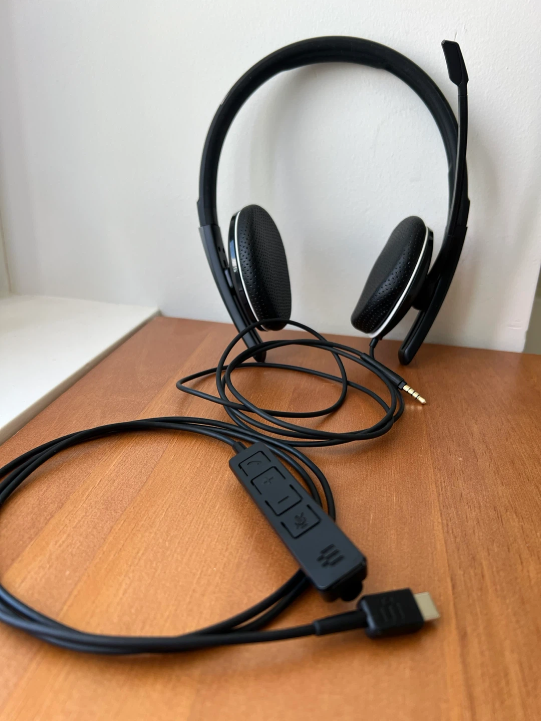 Sennheiser EPOS Adapt 165 USB-C and 3.5mm Headset