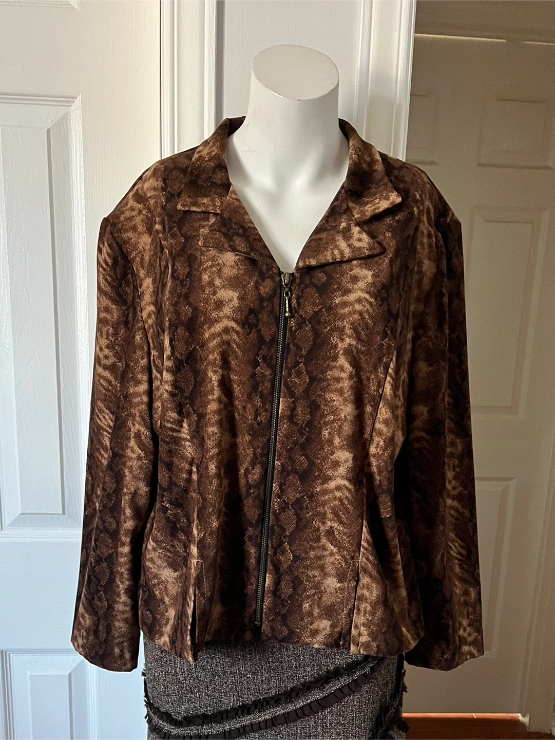 Daniel Laurent Women's Brown Snake Print Zip-Up Jacket - photo 4