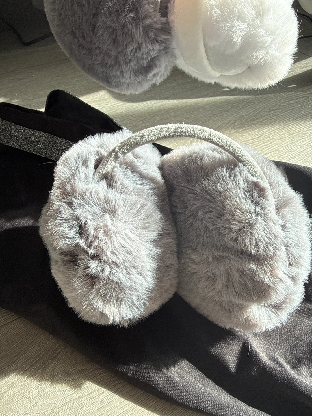 Earmuffs - Grey and White - photo 2
