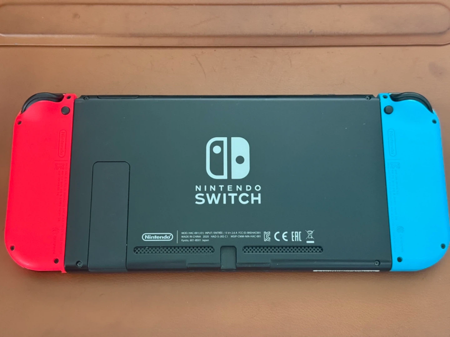Nintendo Switch - photo 2