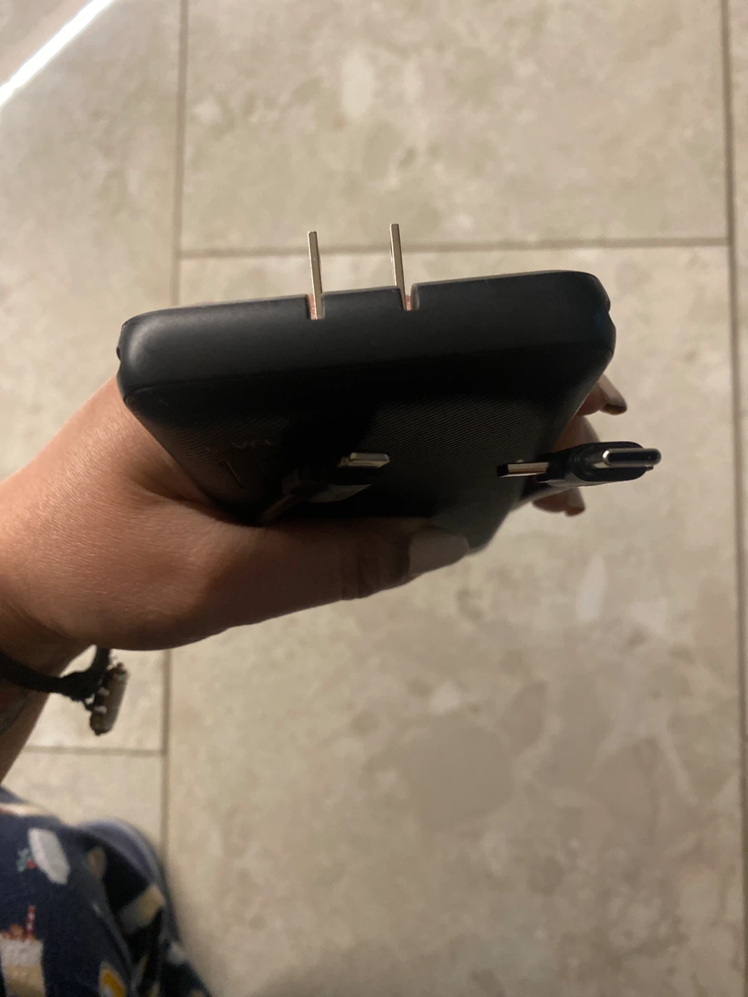 VURC 10000mAh Power Bank with Built-in Cables - photo 4