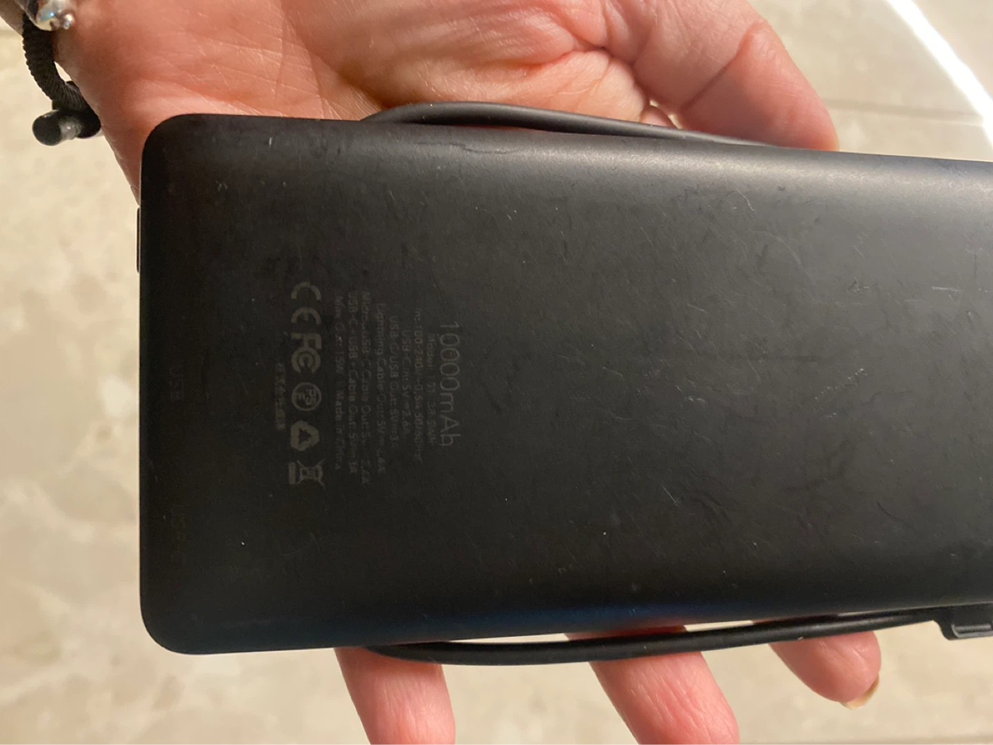VURC 10000mAh Power Bank with Built-in Cables - photo 5