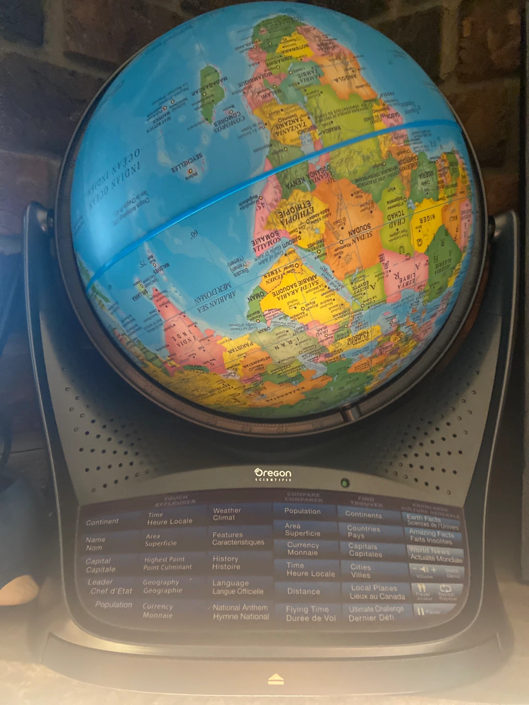 Oregon Scientific Interactive Globe - photo 3