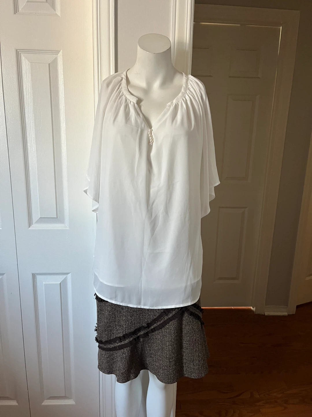 White Sheer Blouse with Pearl Detail size X-Large