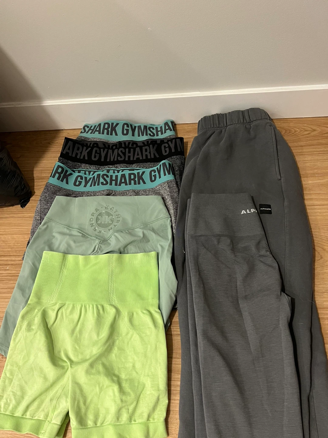 Lululemon Athleisure Bundle - Various Items - photo 3