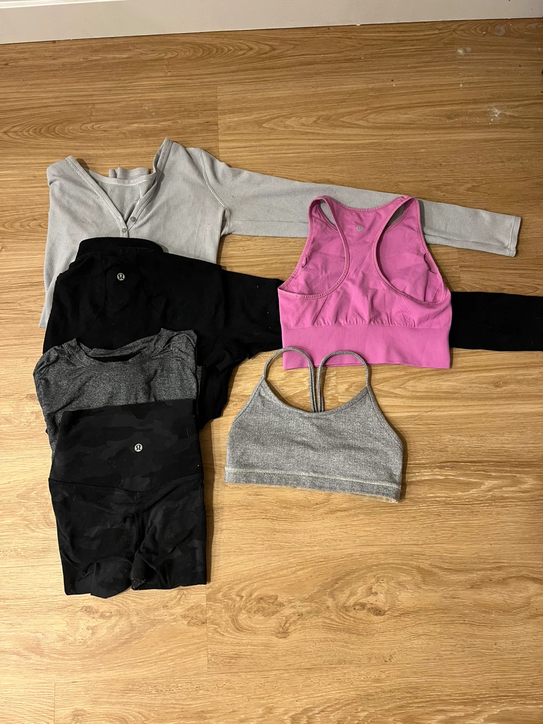 Lululemon Athleisure Bundle - Various Items - photo 2