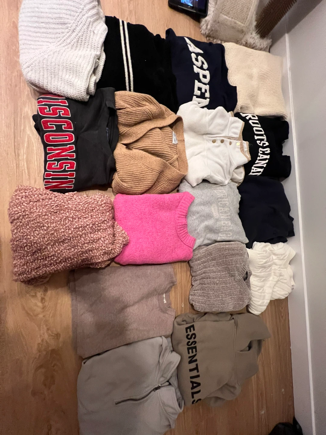 Bundle of various sweaters and hoodies - photo 3