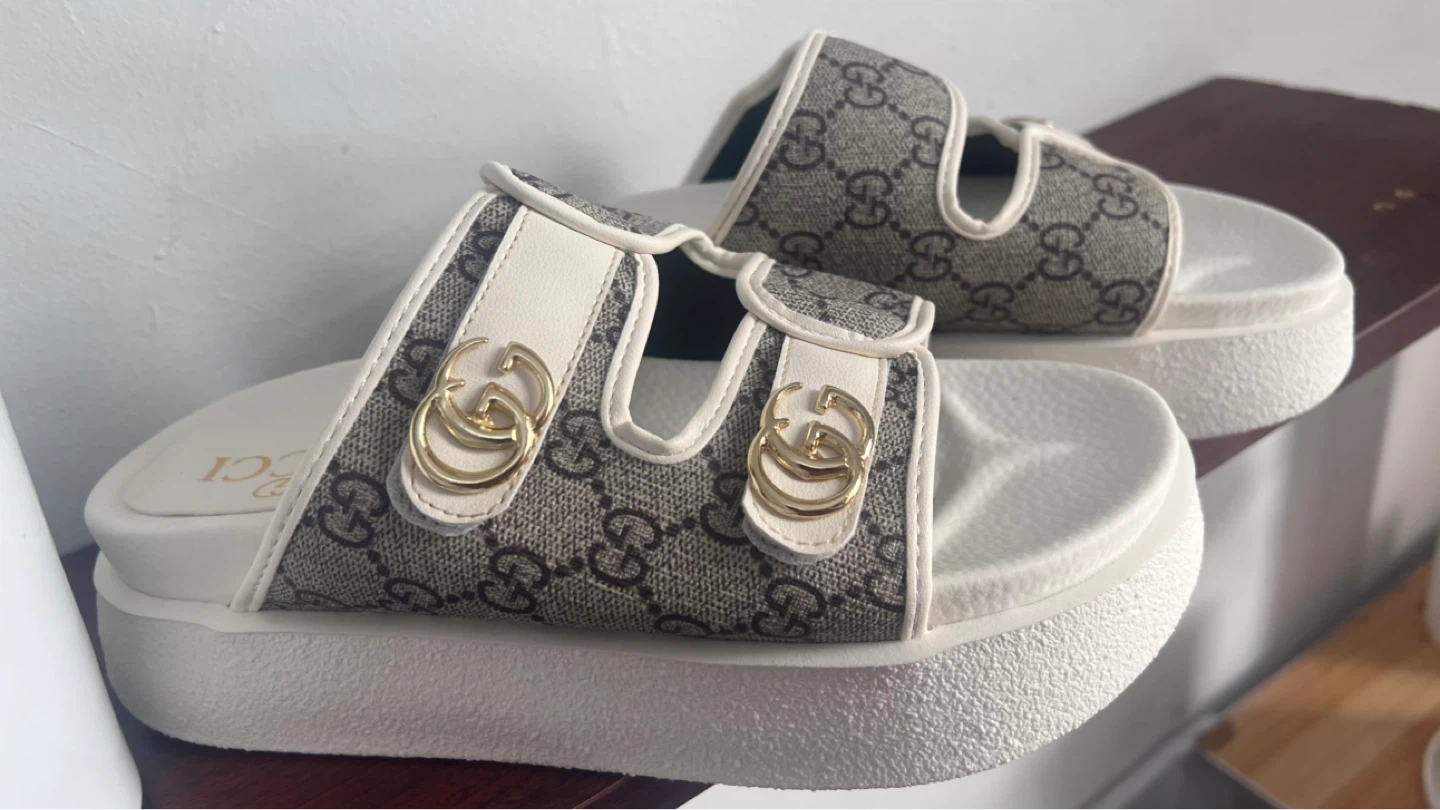 Gucci Slides - photo 2