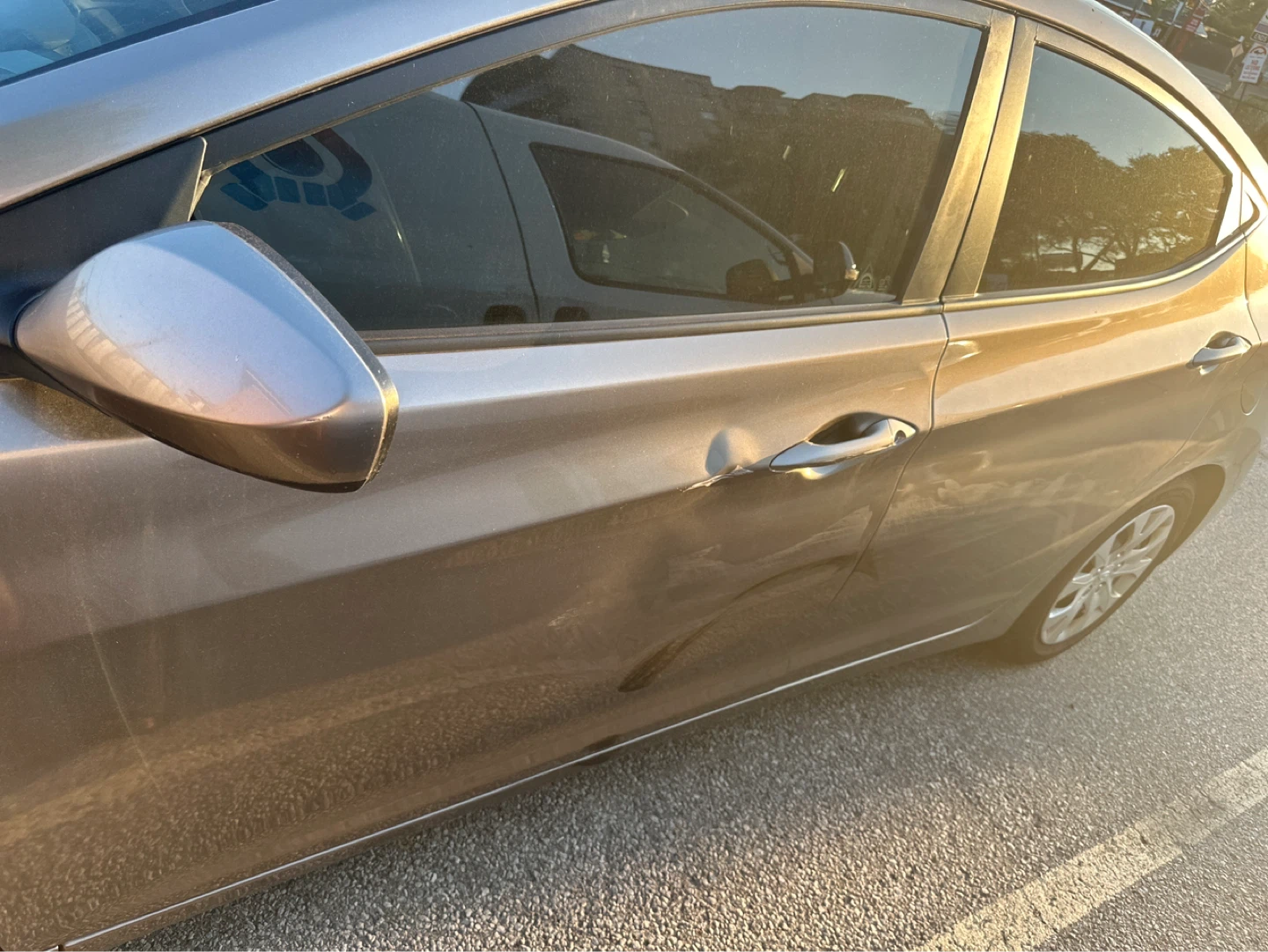 Hyundai Elantra Sedan 2015 - photo 2