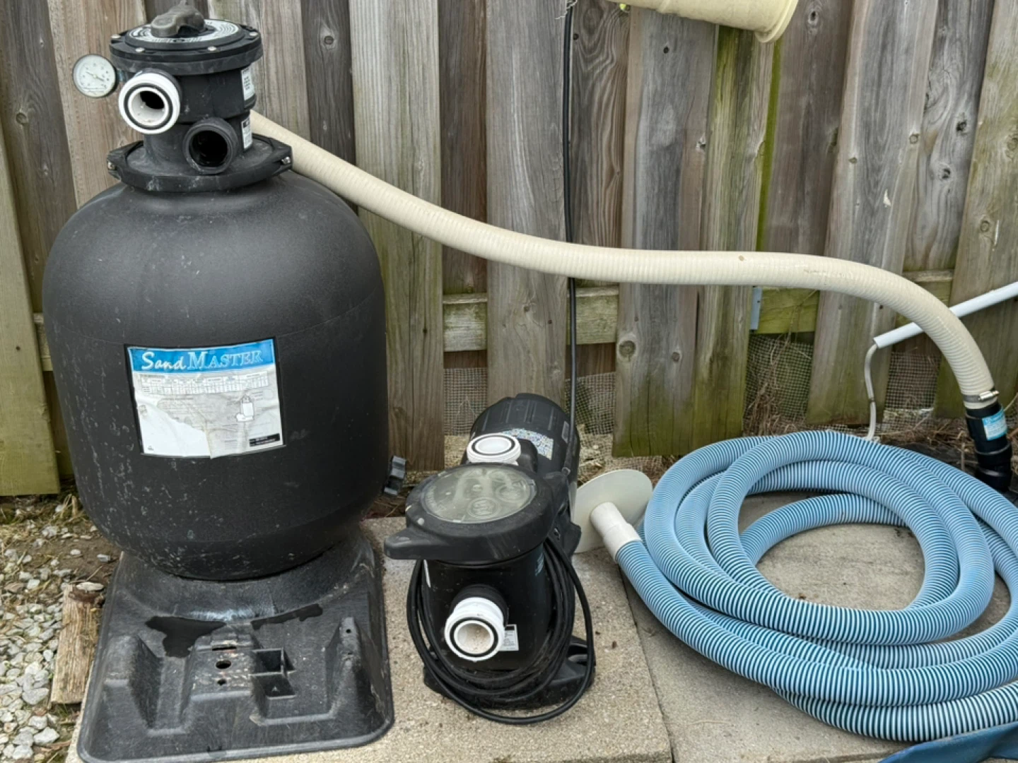 Hayward Sand Master Pool Filter with Pump and Hoses - photo 2