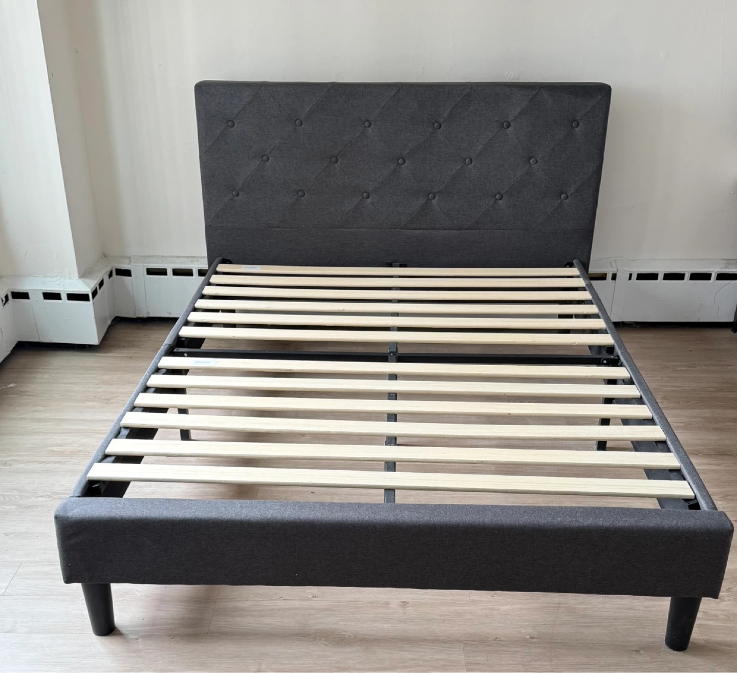 Dark Gray Tufted Upholstered Bed Frame - Queen Size - photo 2
