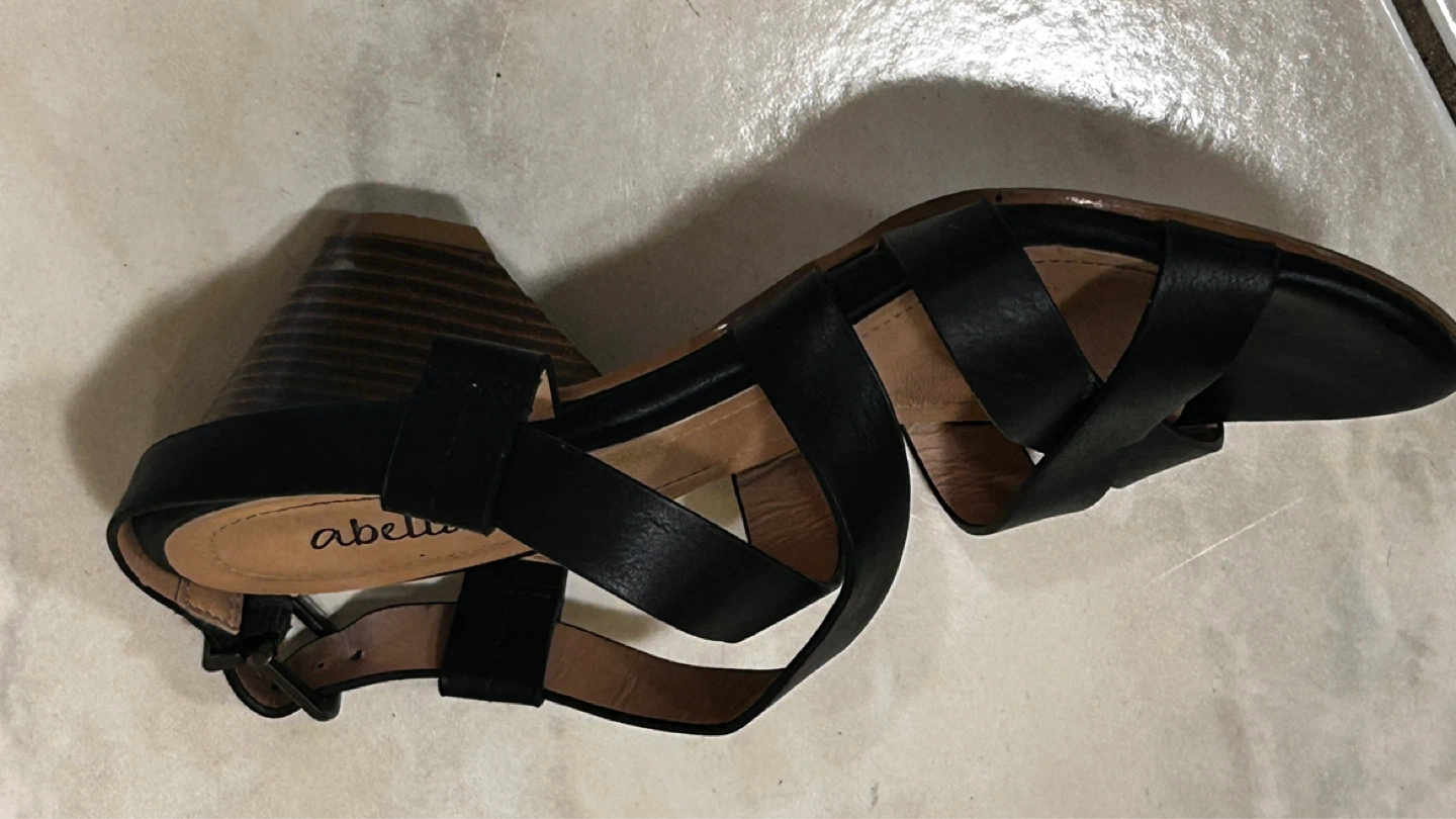 Abella Black Strappy Block Heel Sandals - photo 2