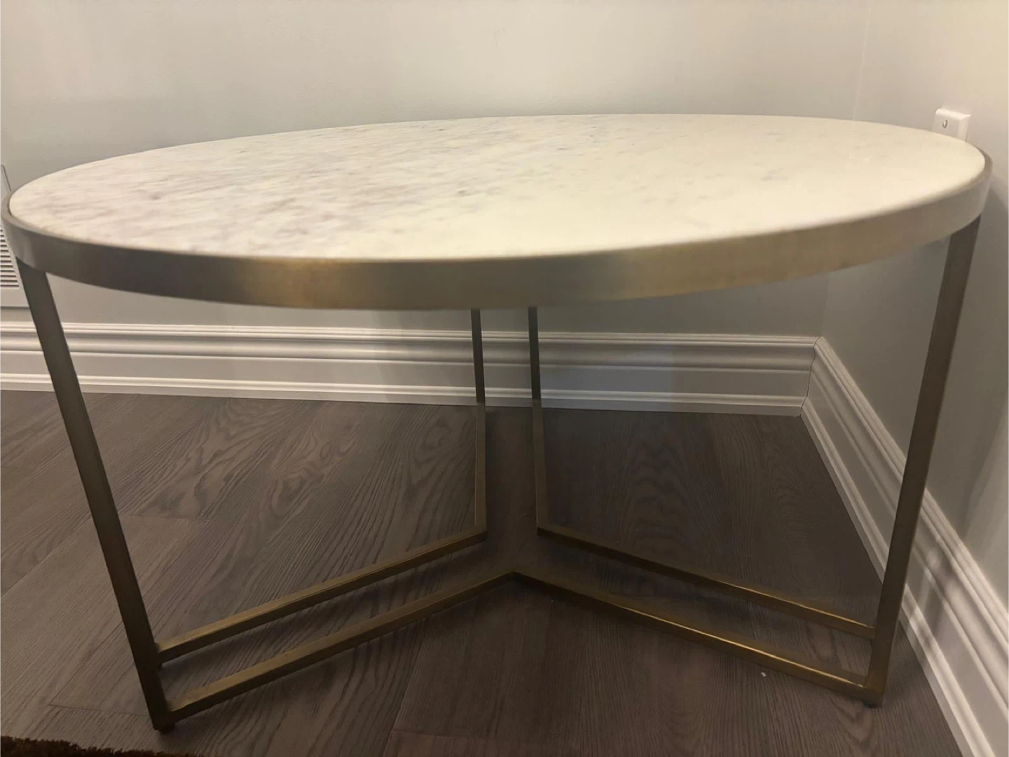 Round Marble Top Coffee Table with Gold Base - photo 3