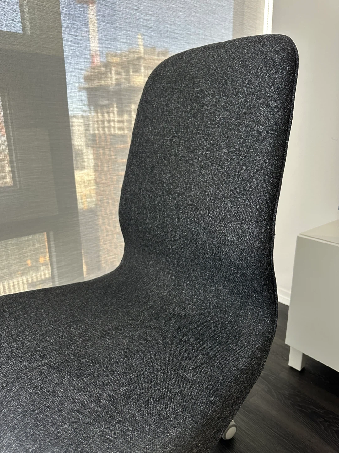 IKEA LÅNGFJÄLL Conference Chair - Gunnared dark gray/white - photo 4
