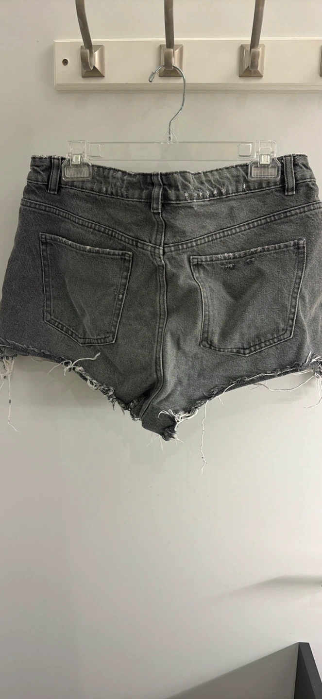 Zara Grey Denim Cut-Off Shorts - photo 3
