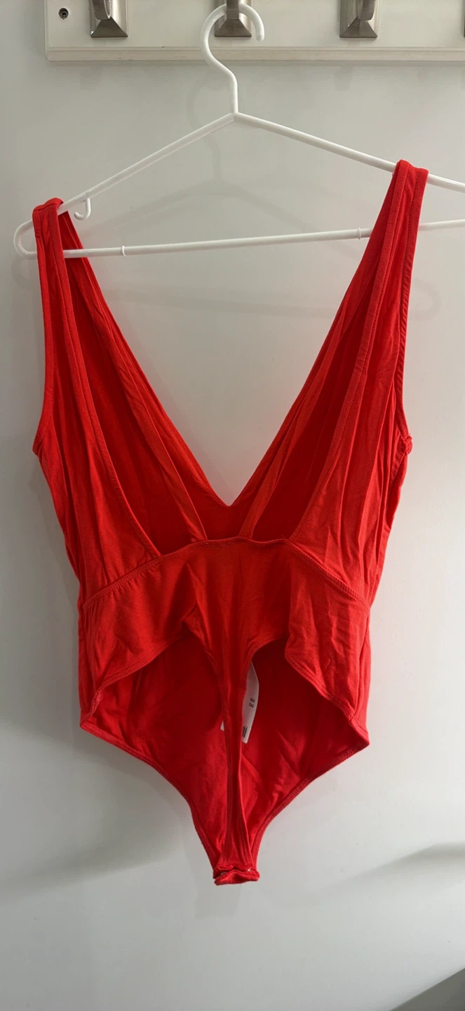 Urban Outfitters Red Bodysuit - Size Medium - photo 2