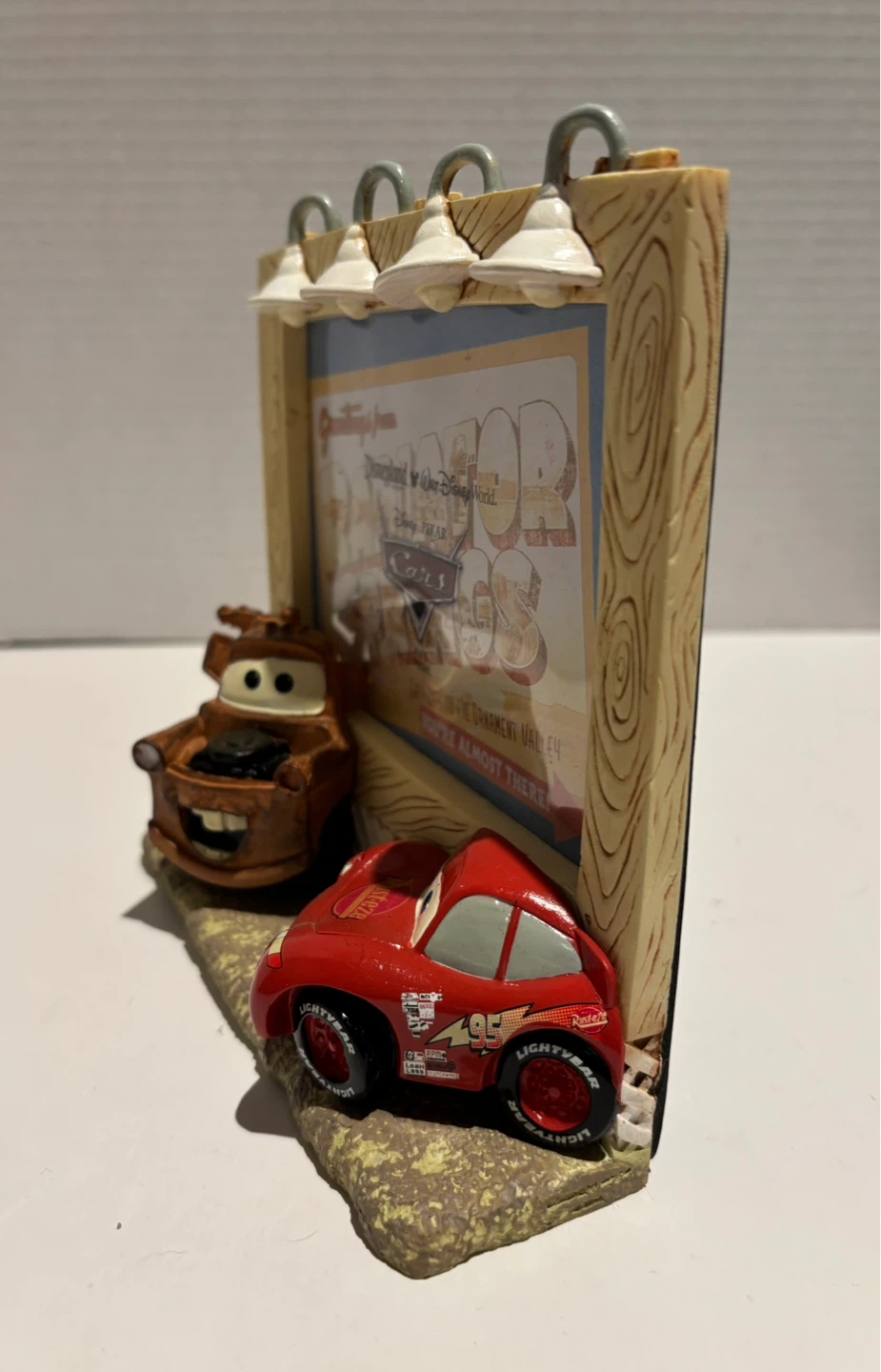 Disney Parks 3D Cars Frame Lightning McQueen & Tow Mater Rare - photo 2