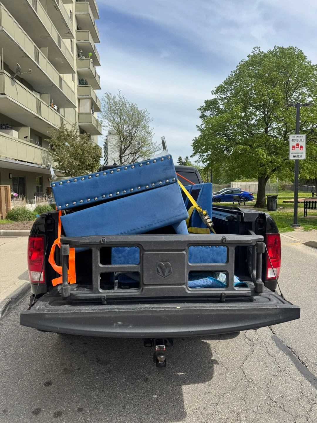 Moving and delivery truck and trailer - photo 5