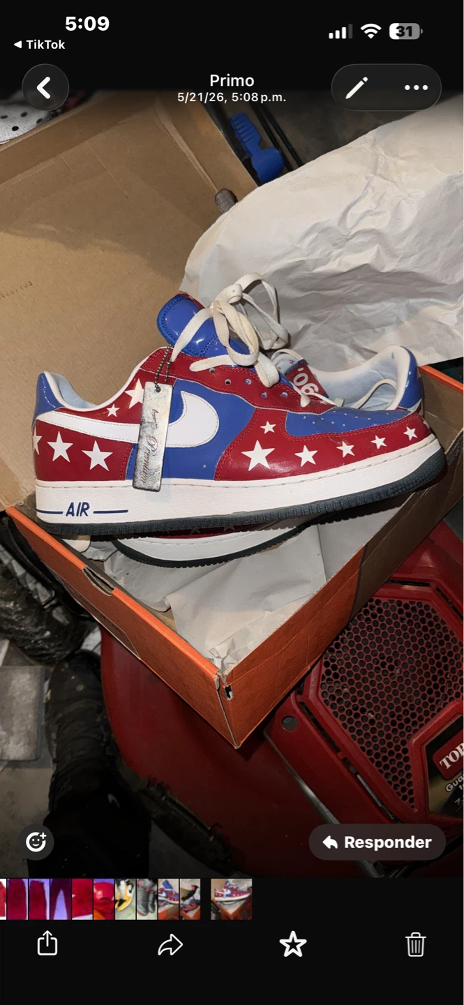 Nike Air Force 1 Red White Blue Stars Men's Size 10