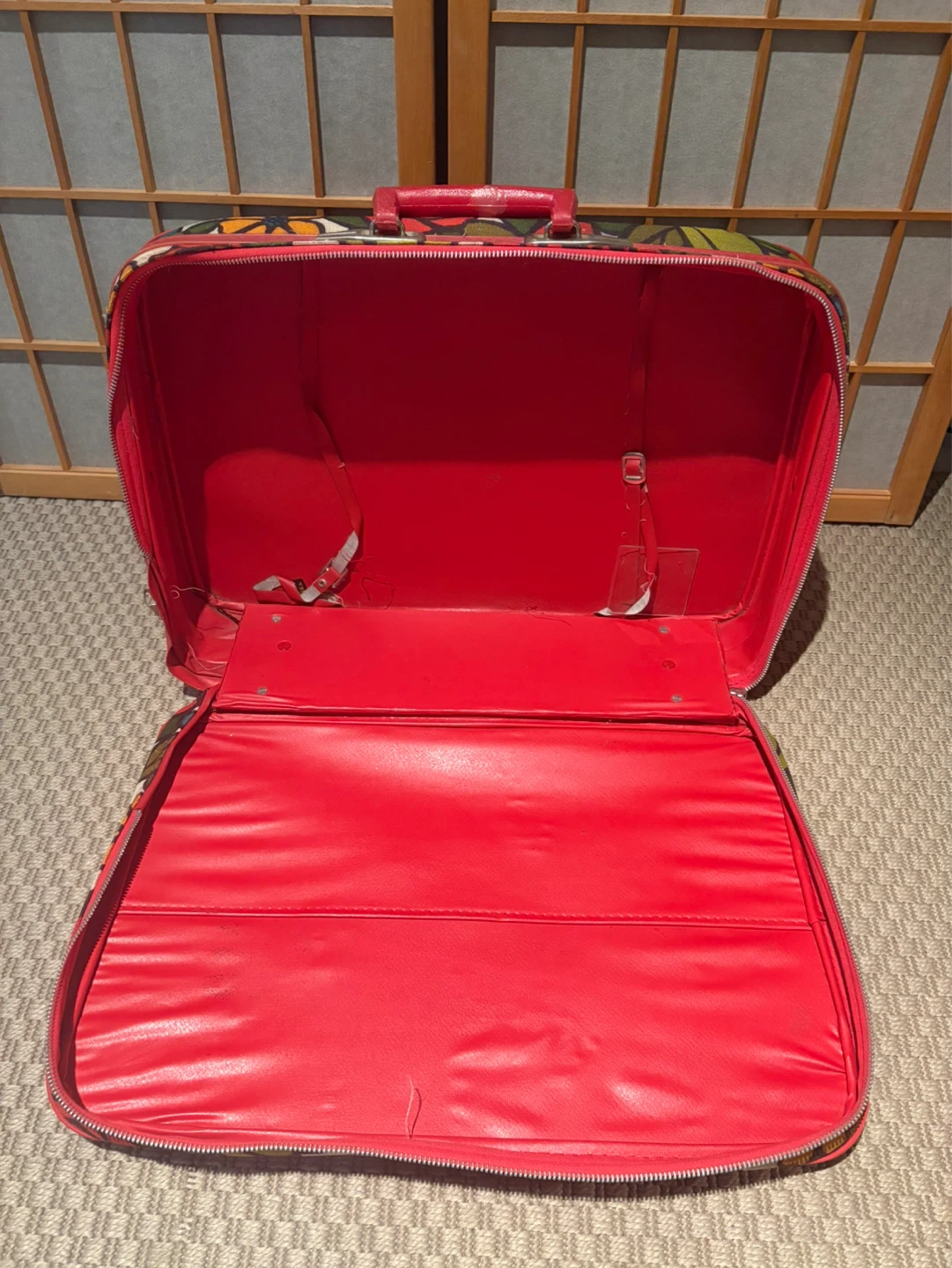 Vintage Floral Suitcase - photo 2