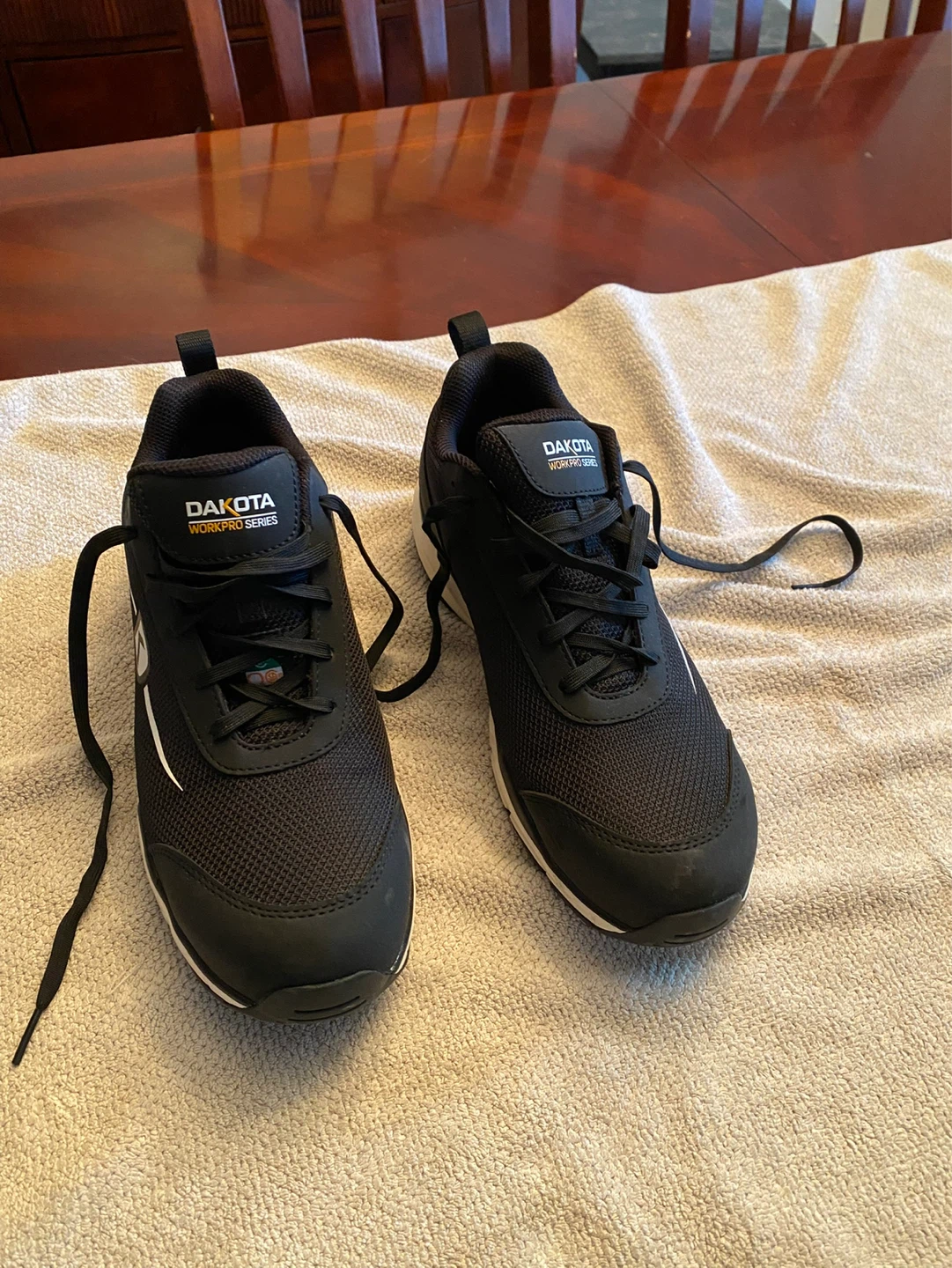 Dakota safety shoes