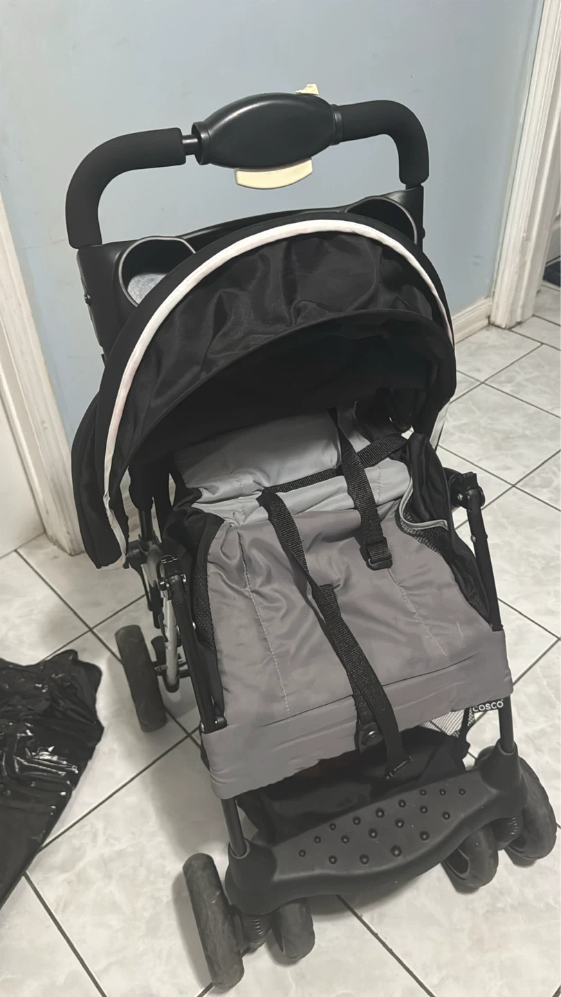 Cosco Stroller with winter cover - photo 2